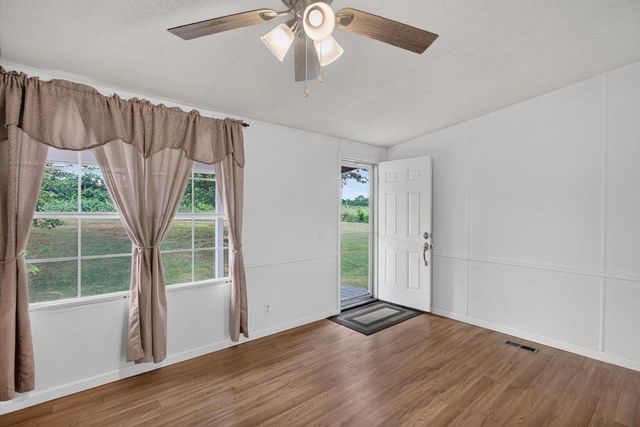 1859 QUICKSBURG RD, Quicksburg, VA 22847