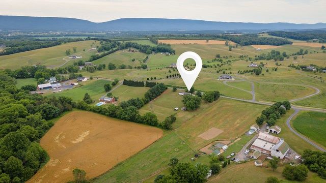 1859 QUICKSBURG RD, Quicksburg, VA 22847