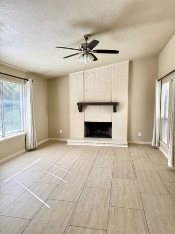 3055 Old Orchard Lane, Bedford, TX 76021