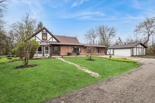609 Forest Edge Lane, Des Plaines, IL 60016