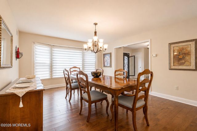 18 Carrie Drive, Marlboro, NJ 07746