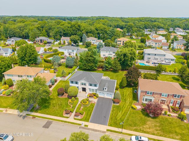 18 Carrie Drive, Marlboro, NJ 07746