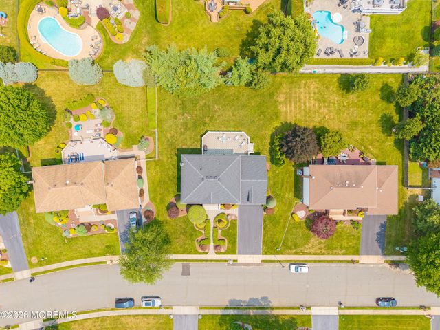 18 Carrie Drive, Marlboro, NJ 07746