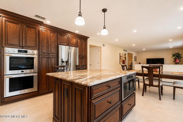 18 Carrie Drive, Marlboro, NJ 07746