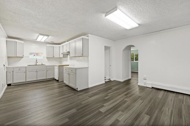 12 HARRIET AVENUE, Fairbanks, AK 99701