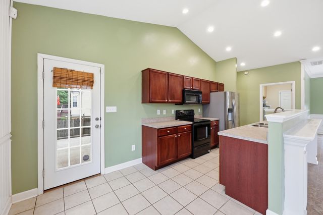 2985 Town Branch Road, Lexington, KY 40511