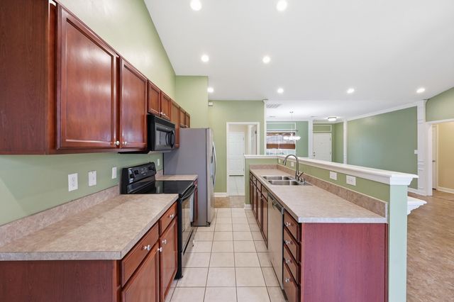 2985 Town Branch Road, Lexington, KY 40511