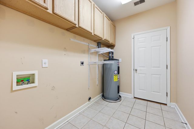 2985 Town Branch Road, Lexington, KY 40511