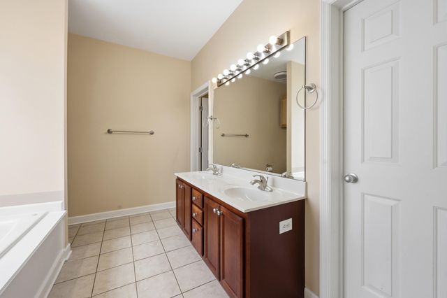 2985 Town Branch Road, Lexington, KY 40511