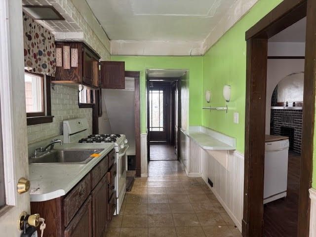 514 Hiland Ave, Coraopolis, PA 15108