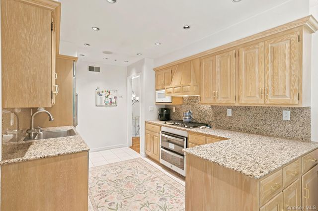 80 Hickory Hill Drive, Dobbs Ferry, NY 10709