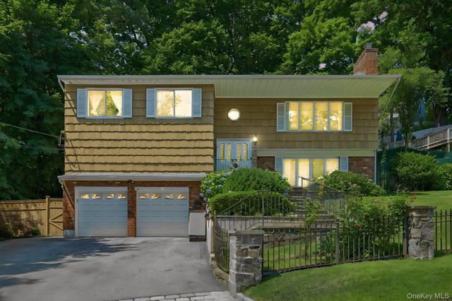 80 Hickory Hill Drive, Dobbs Ferry, NY 10709