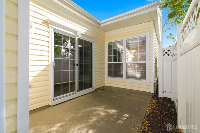 434 Bluebird Drive, Monroe, NJ 08831