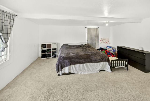 3418 S Stage Road, Medford, OR 97501