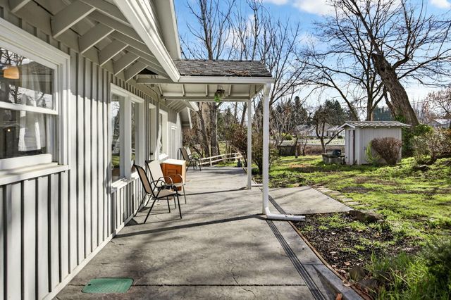 3418 S Stage Road, Medford, OR 97501