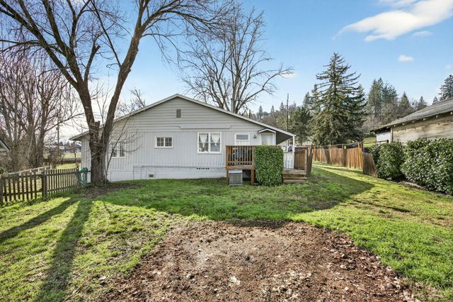 3418 S Stage Road, Medford, OR 97501