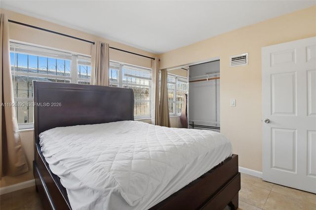 3380 NW 14th St 0, Miami, FL 33125