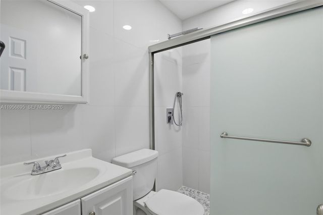 3380 NW 14th St 0, Miami, FL 33125