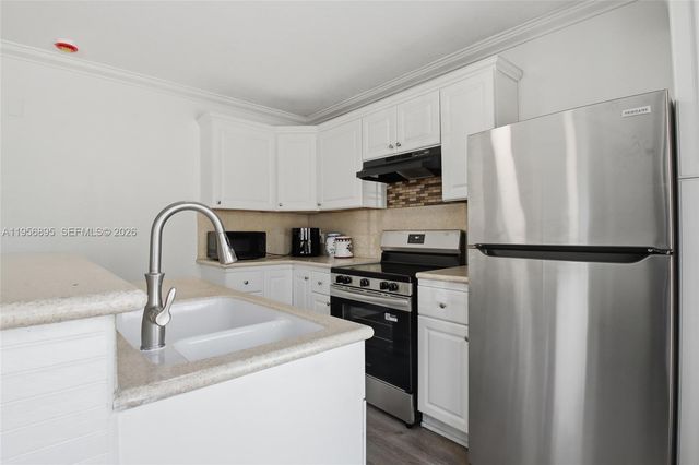 3380 NW 14th St 0, Miami, FL 33125