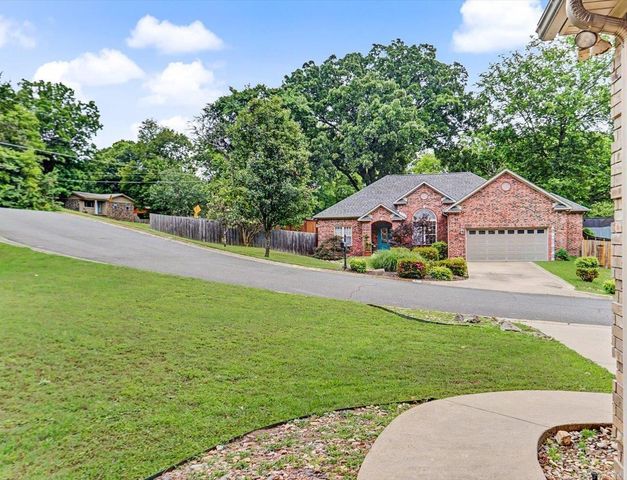 110 Shady Woods Court, Hot Springs, AR 71901