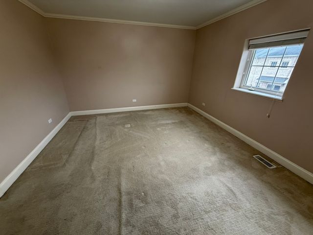 183 N Des Plaines River Road E2, Des Plaines, IL 60016