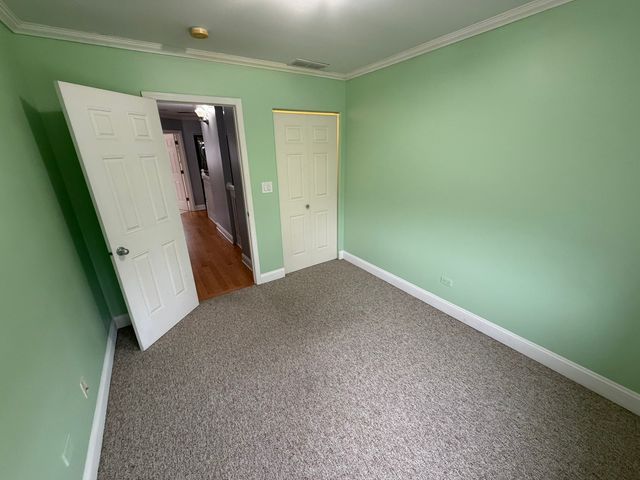 183 N Des Plaines River Road E2, Des Plaines, IL 60016