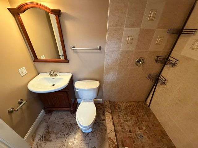 183 N Des Plaines River Road E2, Des Plaines, IL 60016