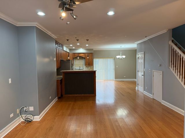 183 N Des Plaines River Road E2, Des Plaines, IL 60016