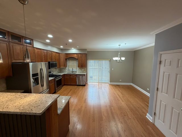 183 N Des Plaines River Road E2, Des Plaines, IL 60016