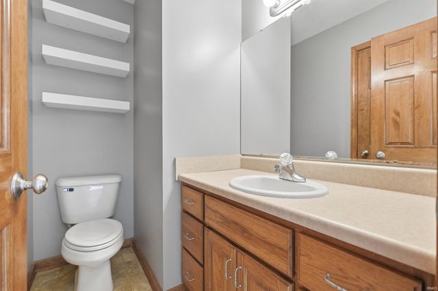 1217 Lebaron Cove, Huntertown, IN 46748