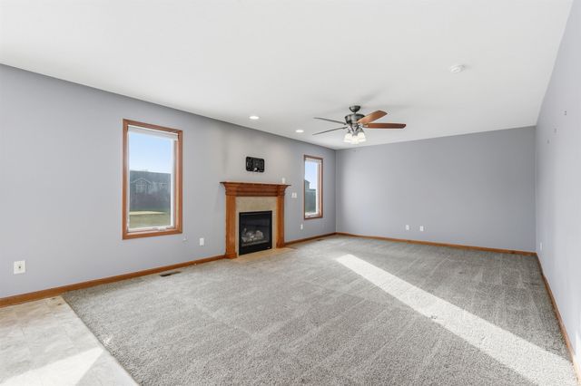 1217 Lebaron Cove, Huntertown, IN 46748