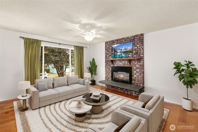 26318 197th Place SE, Covington, WA 98042