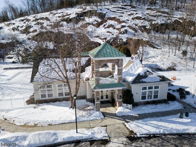 8217 Sanctuary Blvd, Riverdale Boro, NJ 07457