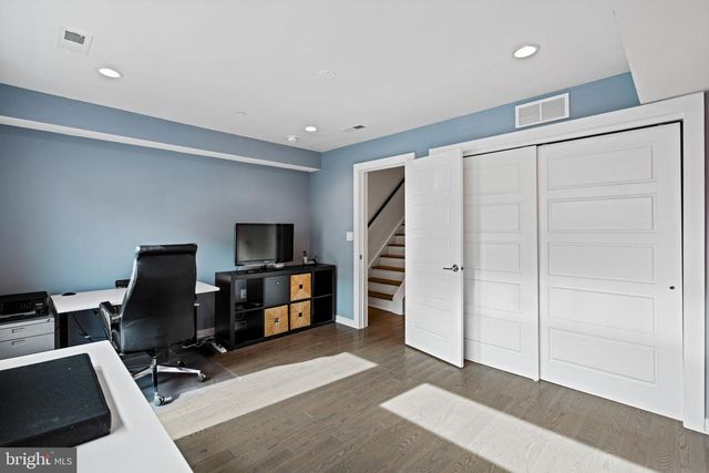418 WALLACE ST, Philadelphia, PA 19123