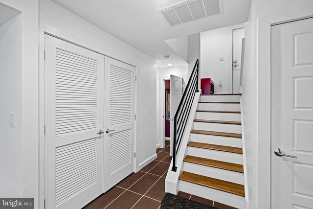418 WALLACE ST, Philadelphia, PA 19123