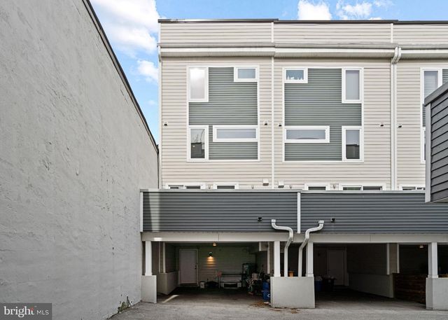 418 WALLACE ST, Philadelphia, PA 19123