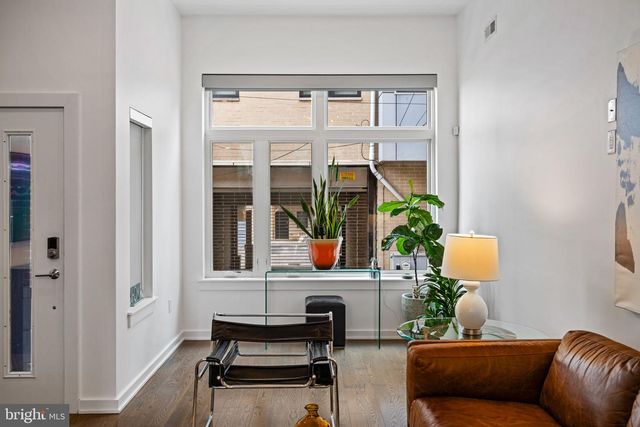 418 WALLACE ST, Philadelphia, PA 19123