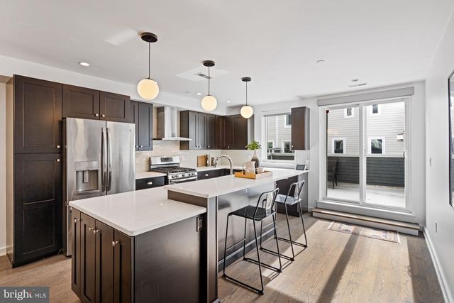 418 WALLACE ST, Philadelphia, PA 19123