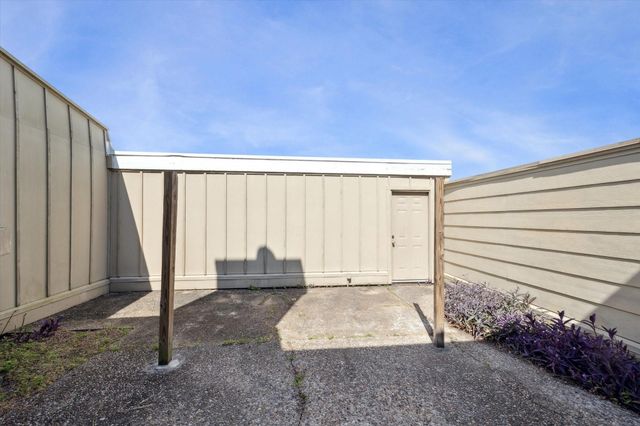 6202 W Airport Boulevard, Houston, TX 77035