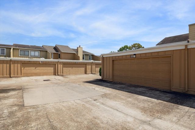 6202 W Airport Boulevard, Houston, TX 77035