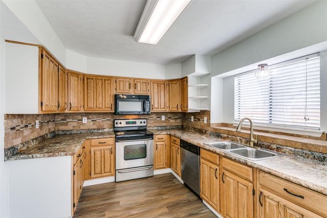 9306 Grant Drive, Rowlett, TX 75088