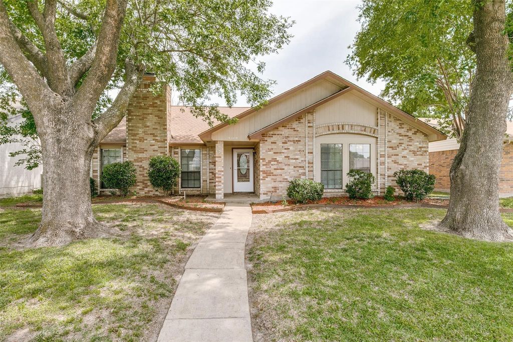 9306 Grant Drive, Rowlett, TX 75088