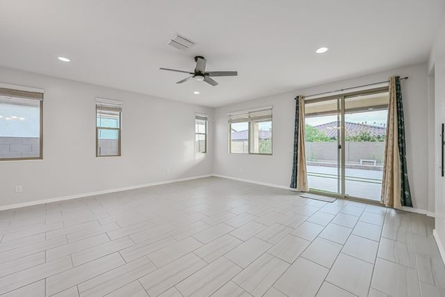 9775 W Cashman Drive, Peoria, AZ 85383