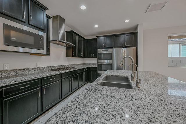 9775 W Cashman Drive, Peoria, AZ 85383