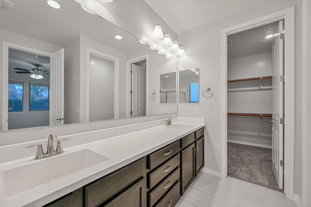 9775 W Cashman Drive, Peoria, AZ 85383