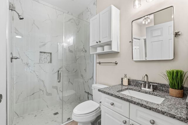 4891 Luster Leaf Cir Apt 301, Myrtle Beach, SC 29577