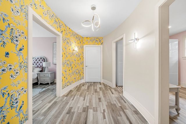 179 Oakland St, Wellesley, MA 02481