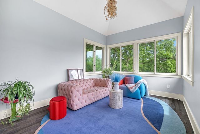 179 Oakland St, Wellesley, MA 02481