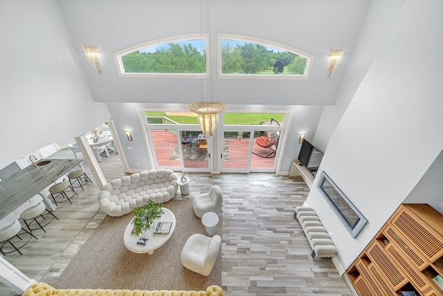 179 Oakland St, Wellesley, MA 02481