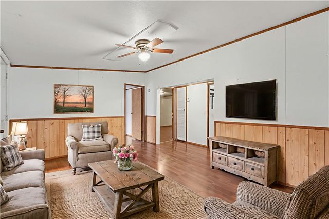 10982 Tony Mountain Road, Fayetteville, AR 72701